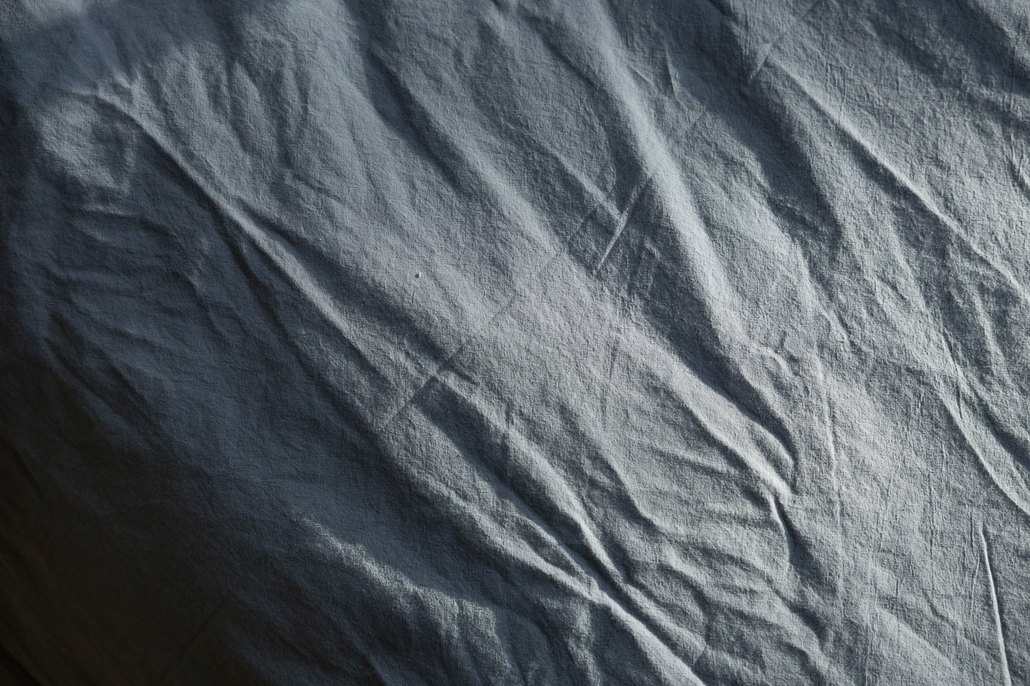 Bettwäsche-Set Crinkle (135x200 + 80x80 cm) | Dusty Blue von Smaland