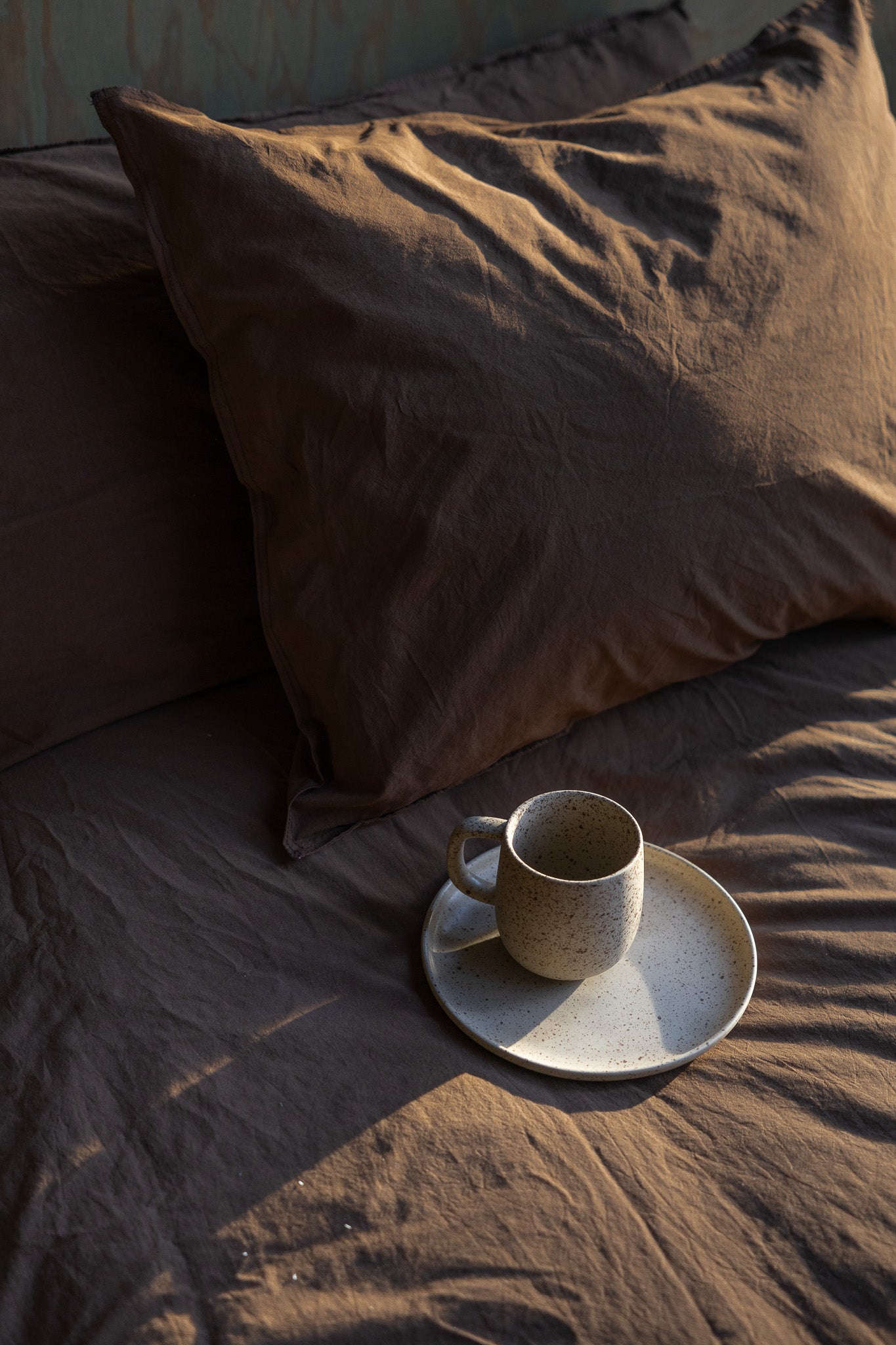Kopfkissenbezug Crinkle 40x80 cm | Espresso von Smaland