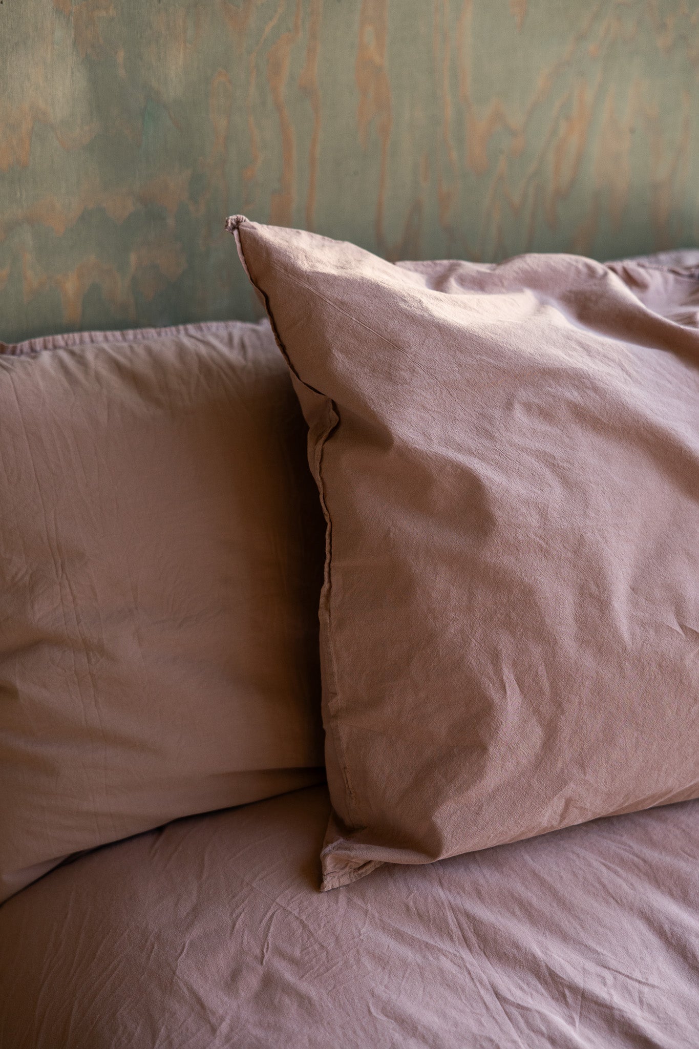 Bettwäsche-Set Crinkle (135x200 + 80x80 cm) | Rose Taupe von Smaland