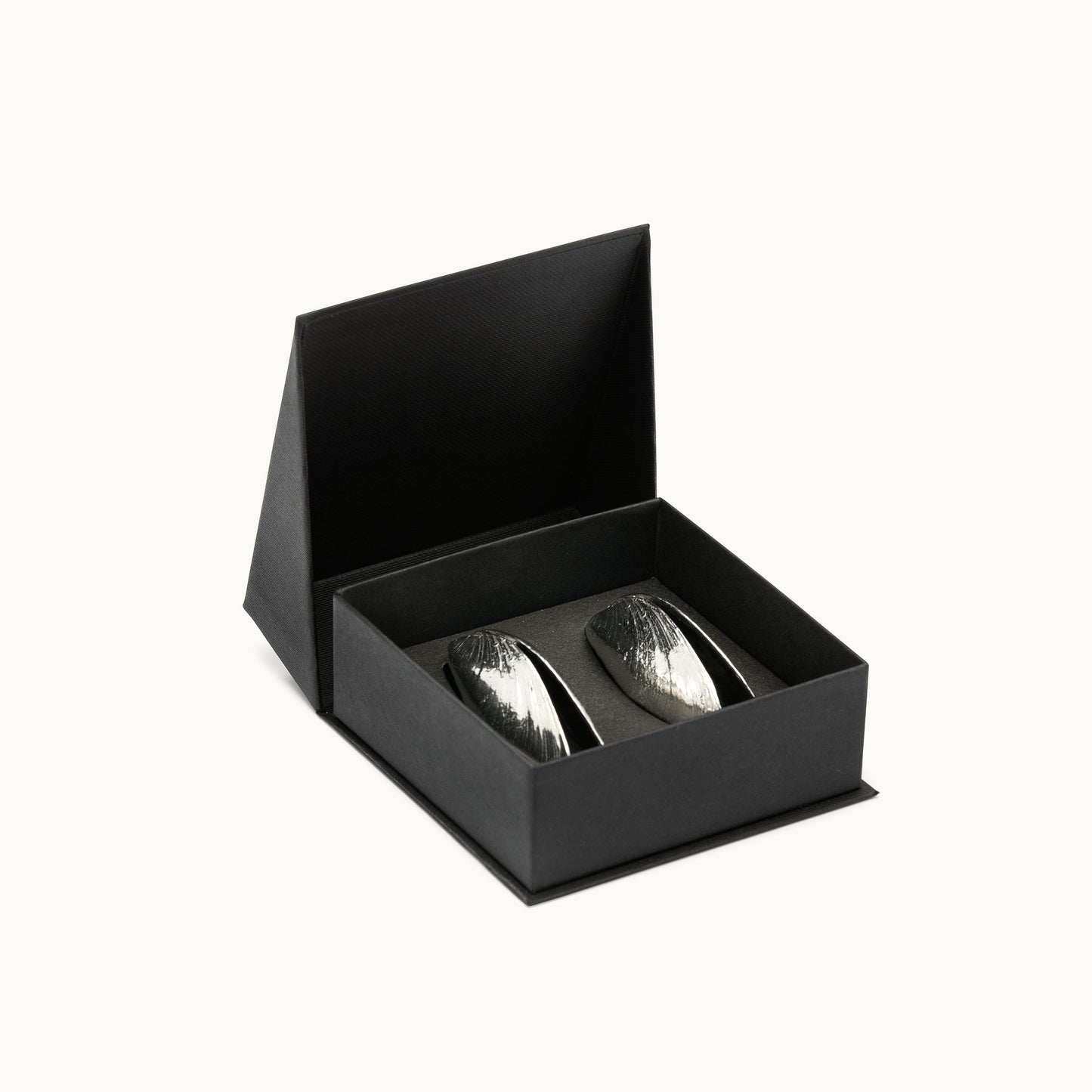 Muschelbesteck 2er-Set | Handgefertigtes Zinn von Anovi