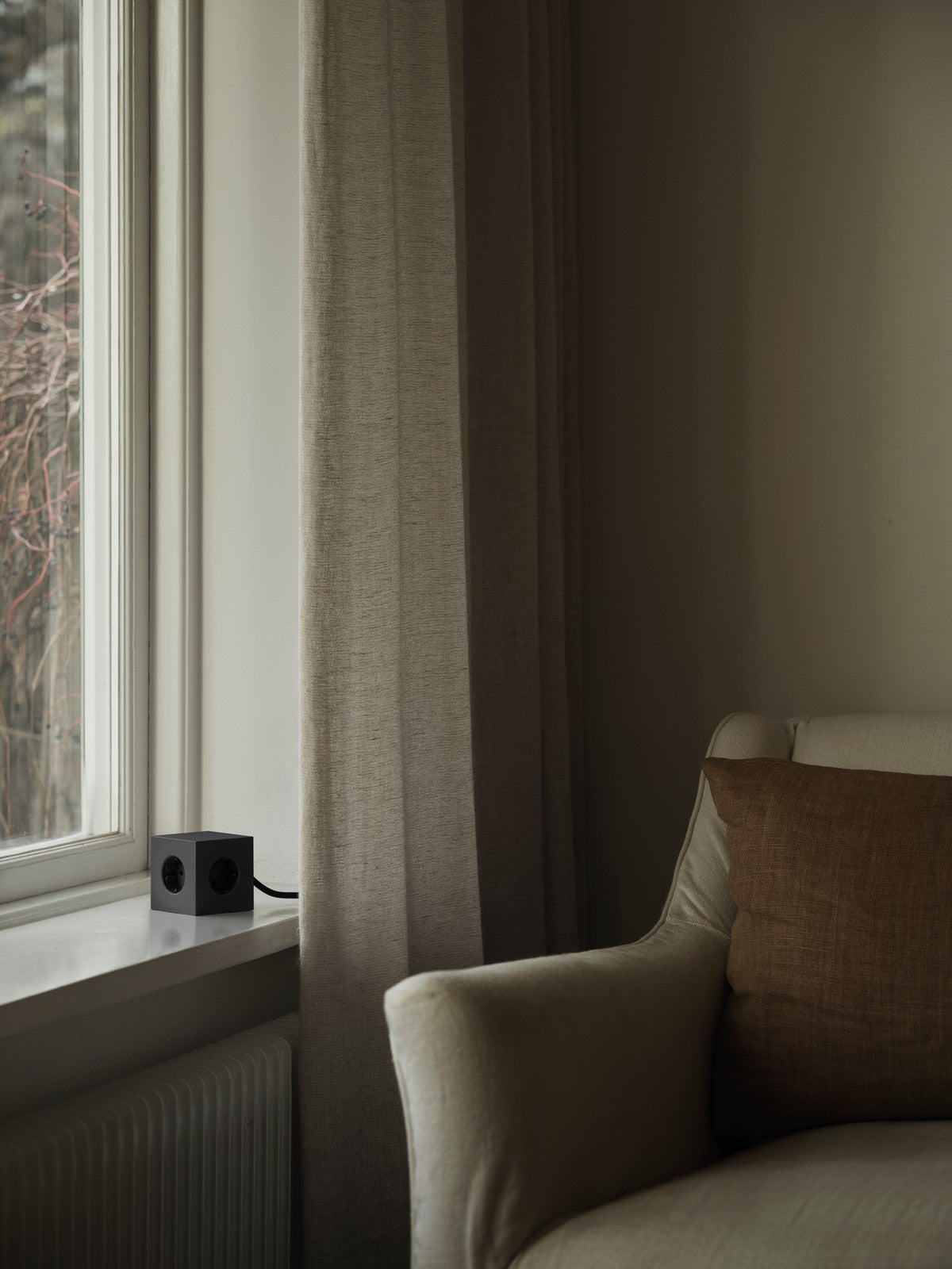 Square 1 | Design Mehrfachsteckdose mit Kabel & USB-C in Stockholm Black von AVOLT