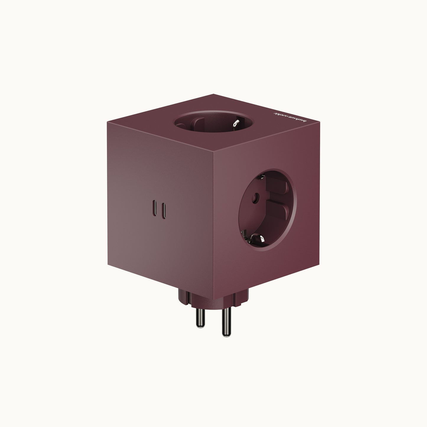 Square 2 | Design Mehrfachsteckdose für die Wand & USB-C in Mulberry Red von AVOLT