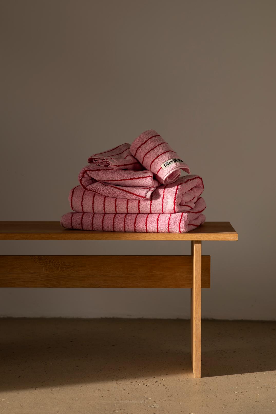 Naram Handtuch | Baby Pink & Ski Patrol von Bongusta