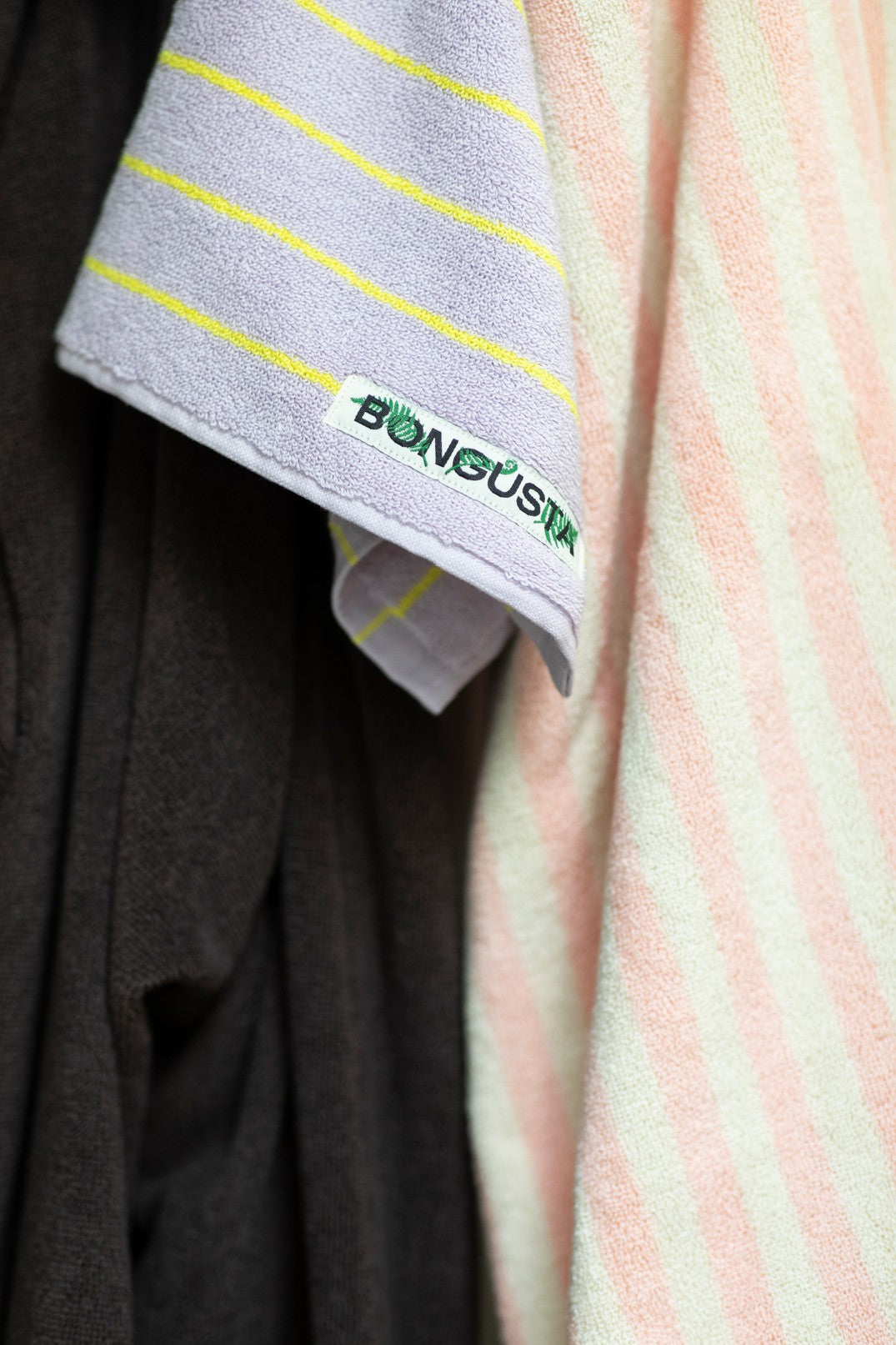 Naram Handtuch | Lilac & Neon Yellow von Bongusta