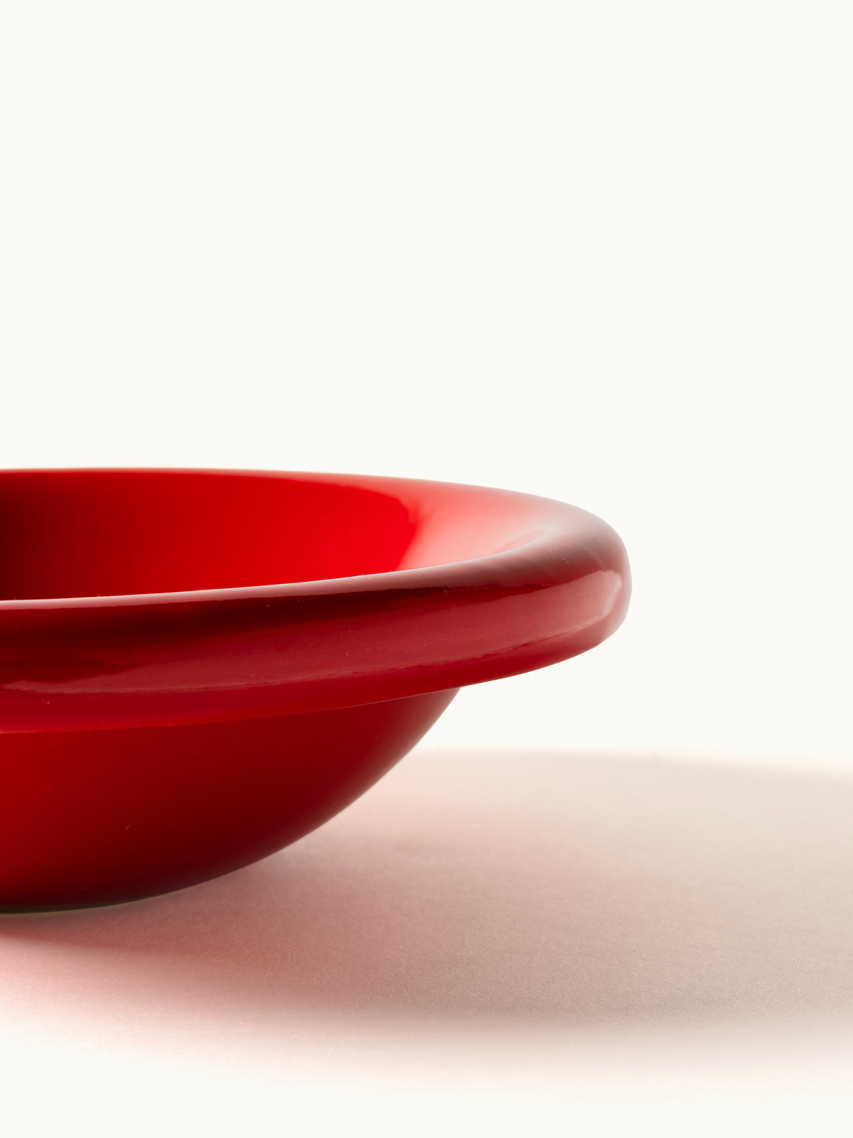 Schale Kopp in Rot von Brüüg
