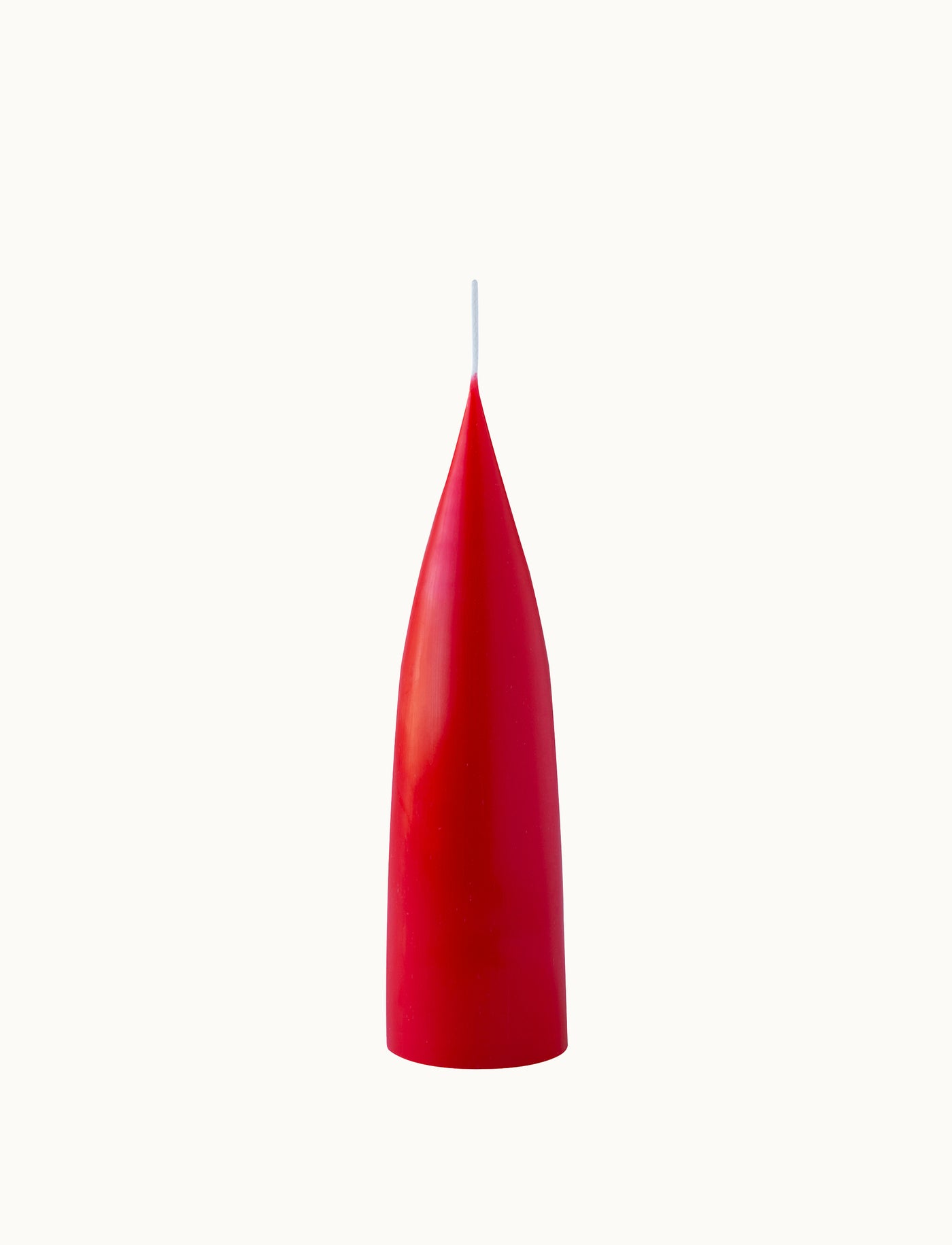 Kegelkerze Cone in Rot | Handgetaucht von Kunstindustrien