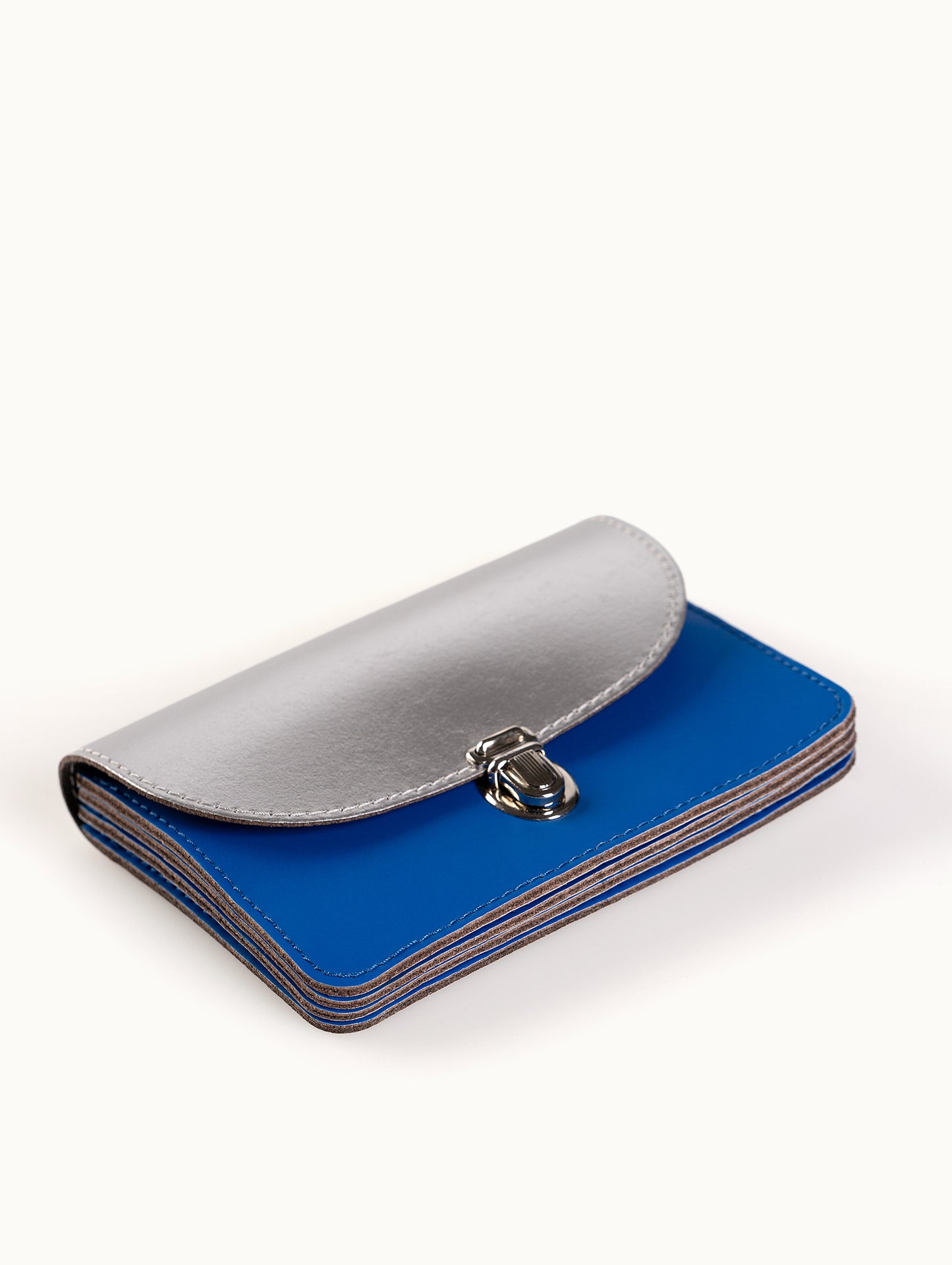 Geldbörse Borsa L | KONVOLUT-Edition in Blau-Silber von Papoutsi!