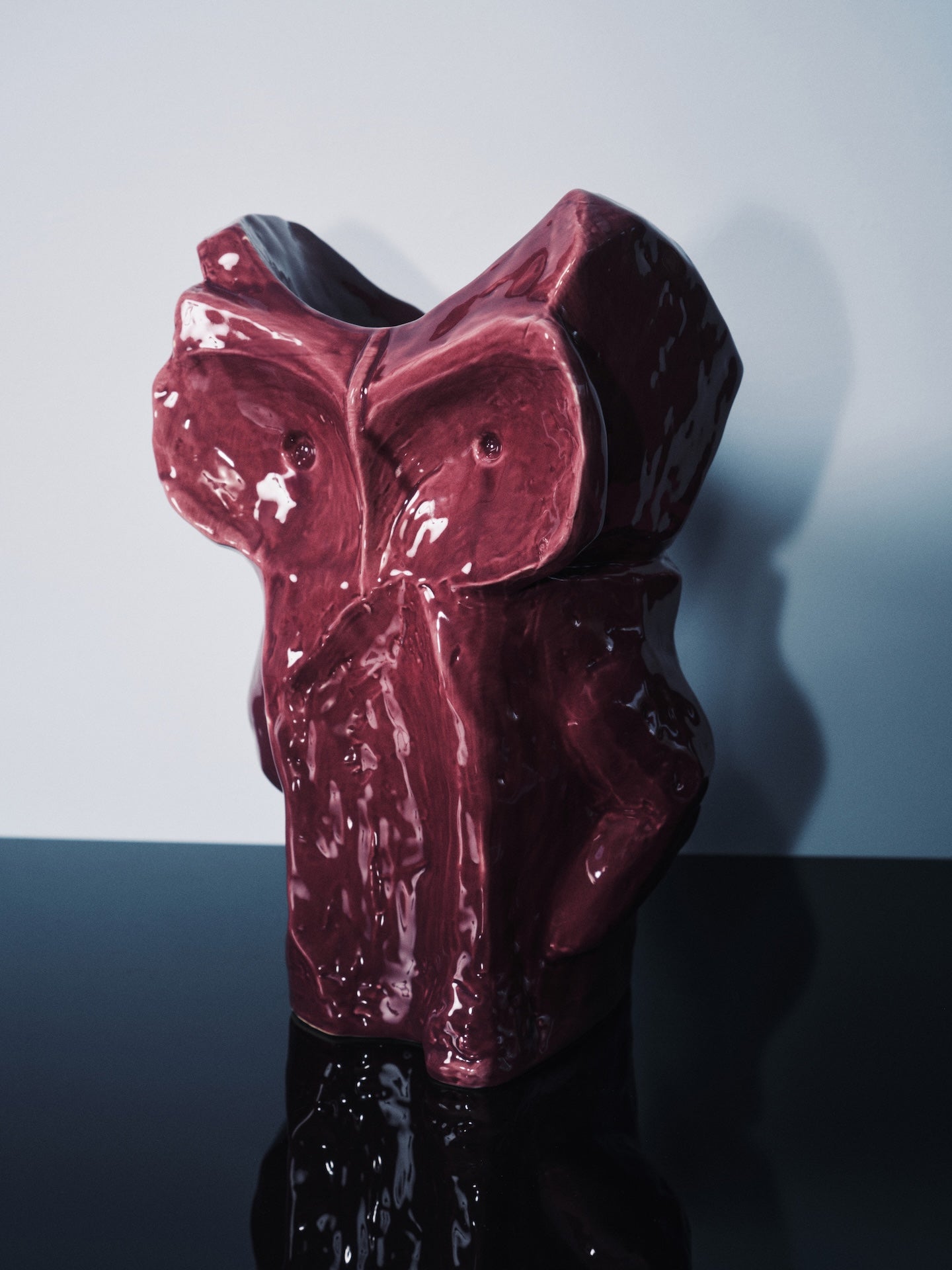 MARNI Vase Owl „After Midnight“ L in Aubergine von SERAX