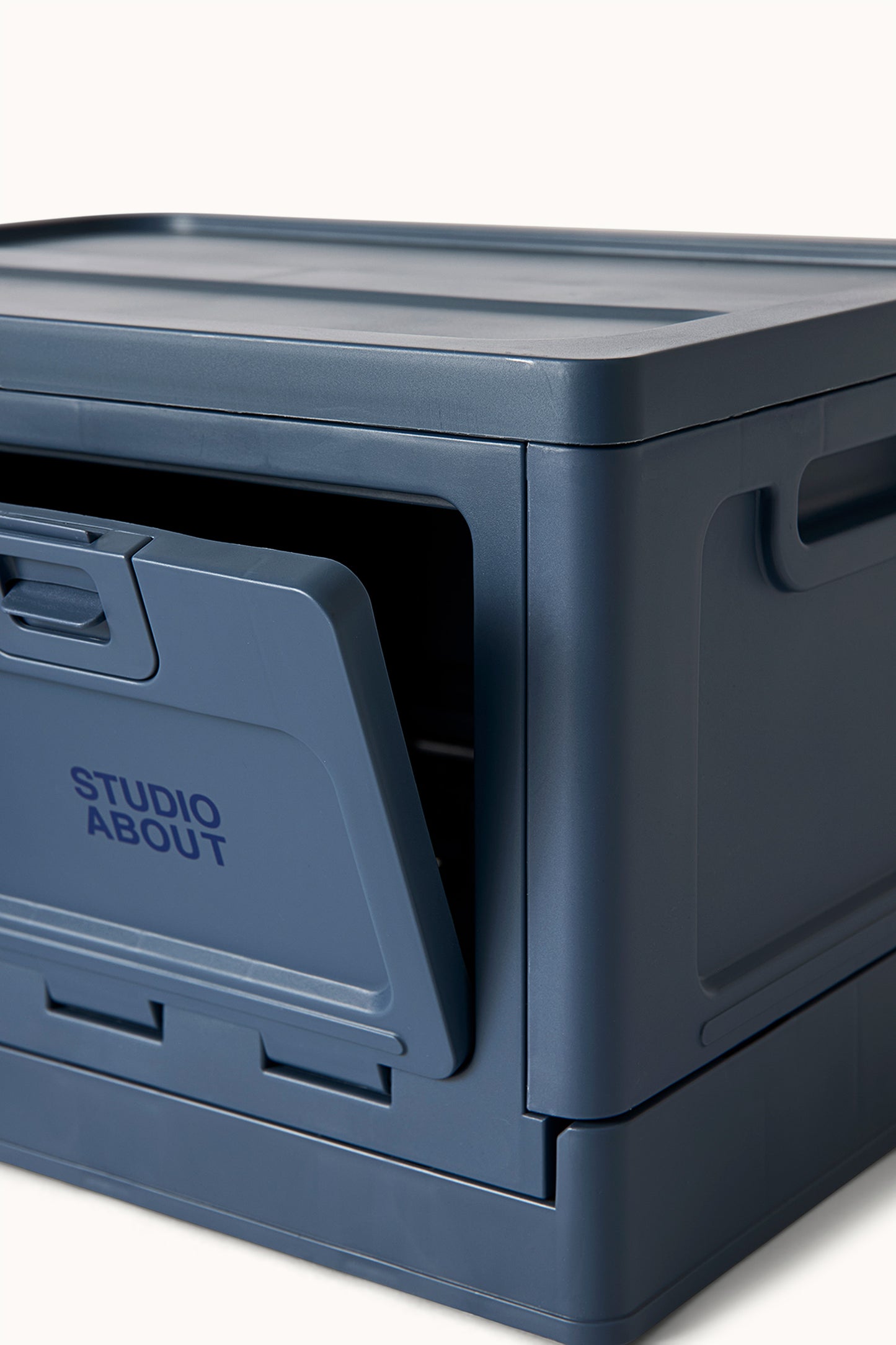 Box Groß | Dunkelblau von Studio About