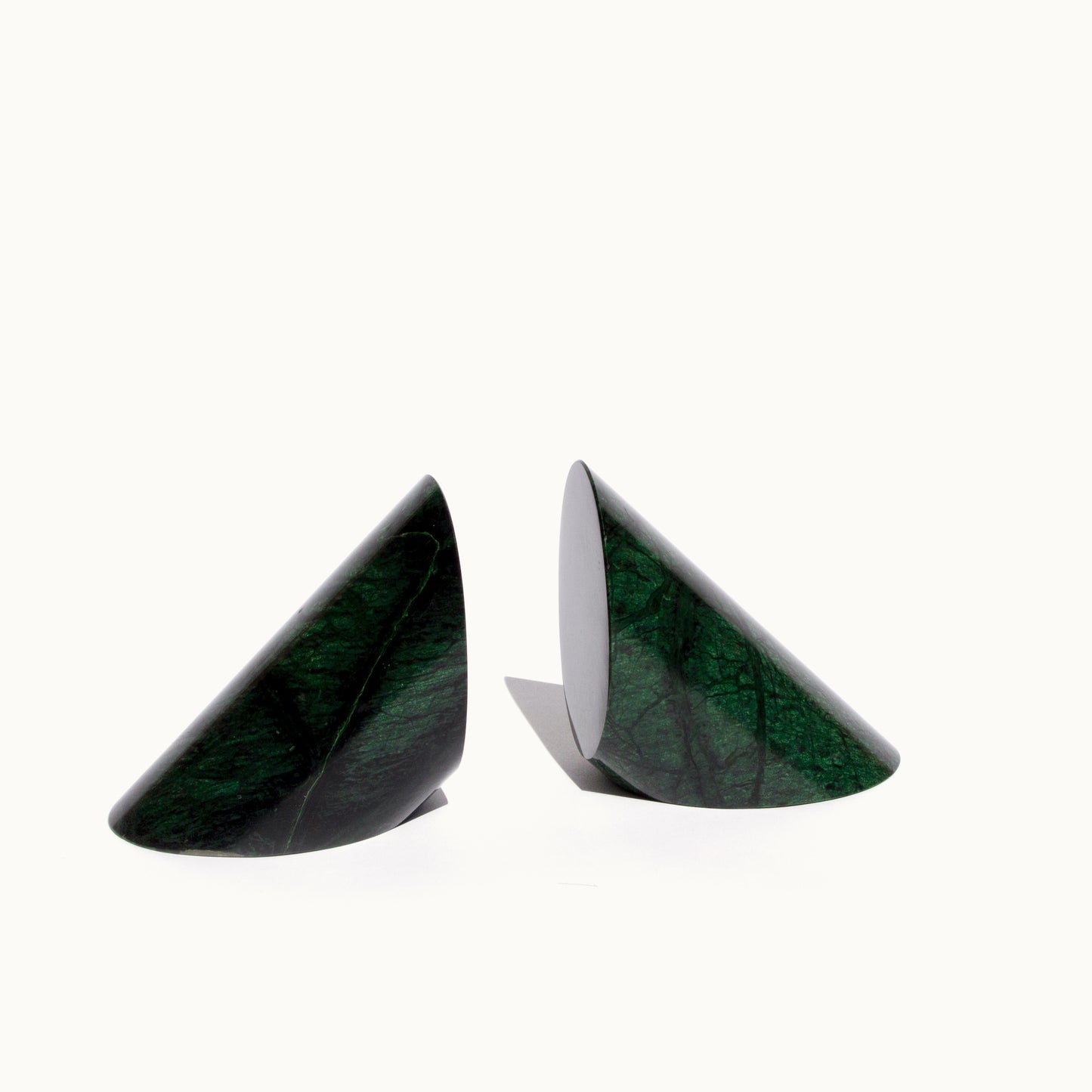 Buchstütze Solid | Marmor von Studio Hausen