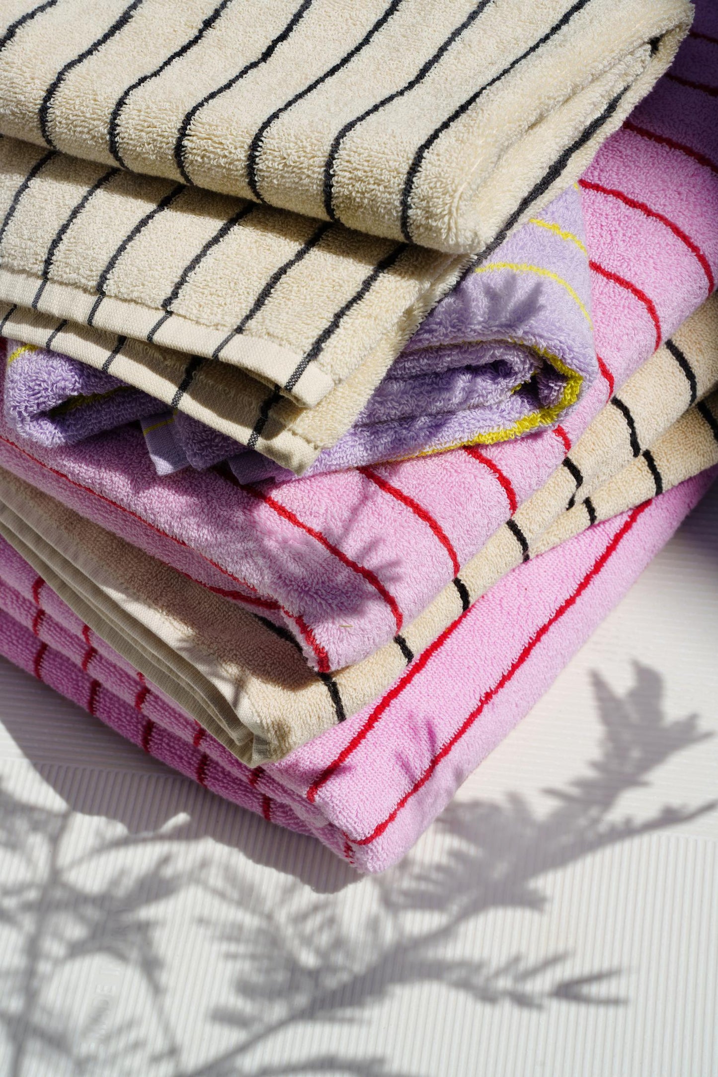 Naram Handtuch | Baby Pink & Ski Patrol von Bongusta