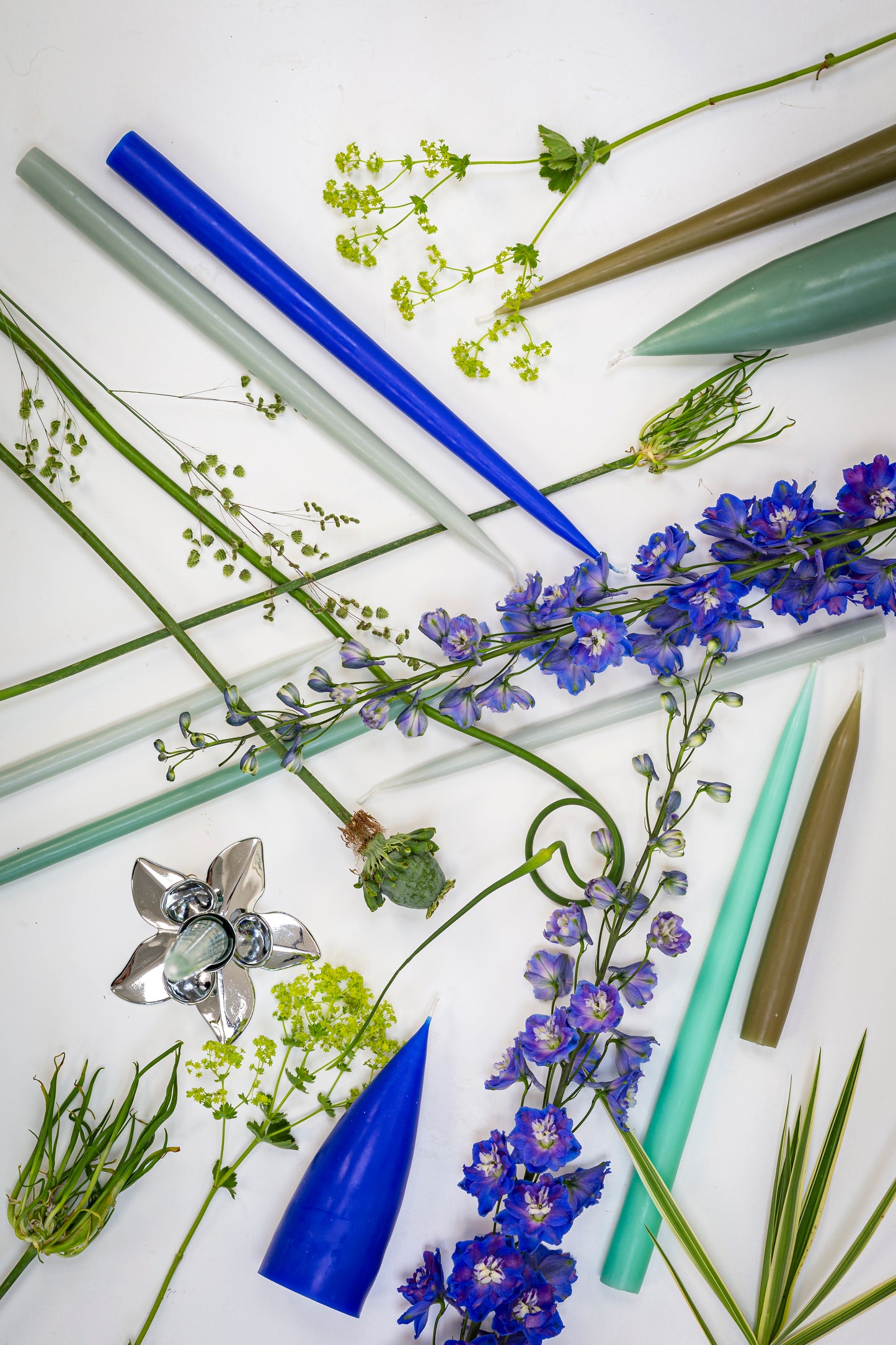 Kegelkerze Cone in Cobolt Blue | Handgetaucht von Kunstindustrien