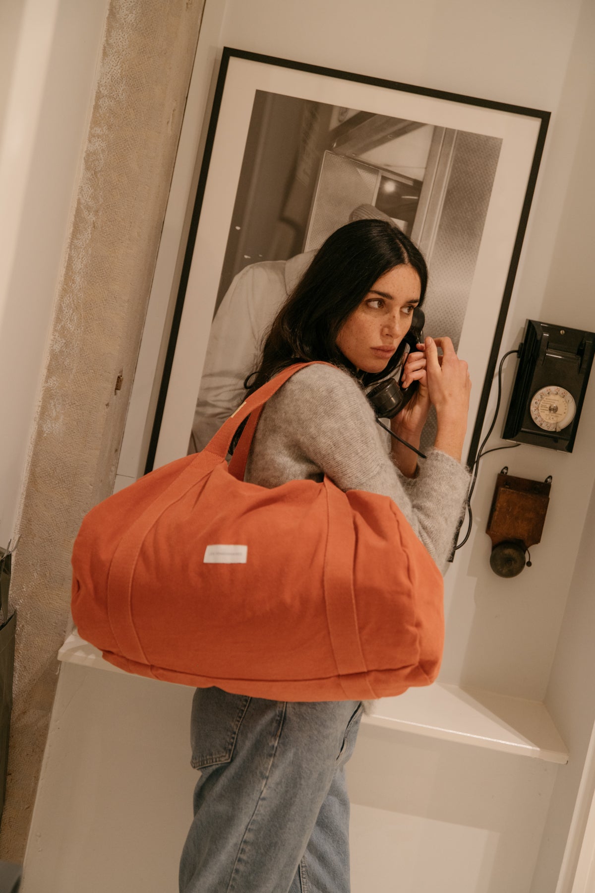 Weekender Bowling Bag | Bio-Baumwolle in Flaming Orange von Les Pensionnaires